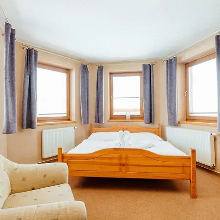 Orava Hotel