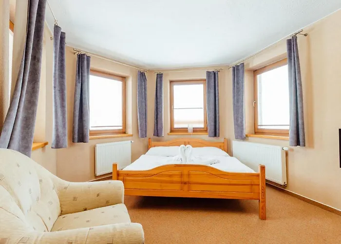 Orava Hotel
